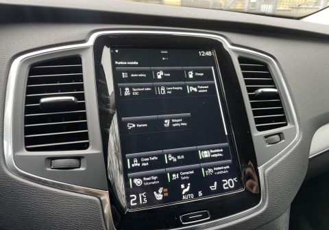 Volvo XC90 T8 Recharge Inscription, Tažné