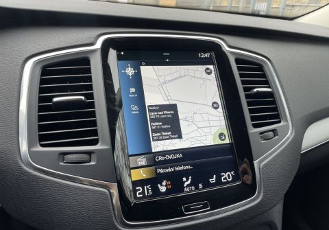Volvo XC90 T8 Recharge Inscription, Tažné