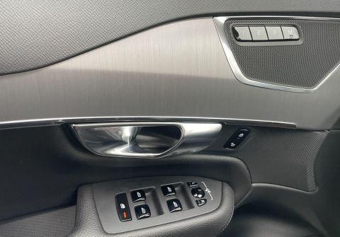 Volvo XC90 T8 Recharge Inscription, Tažné