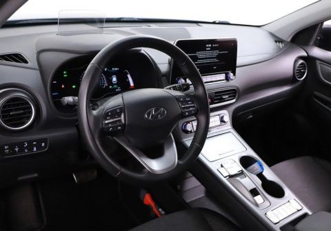 Hyundai Kona 64 kWh, 204 hp, Dojezd 485 Km