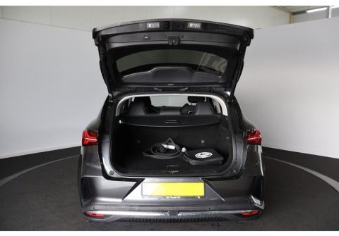 MG MG5 Marvel R, Luxury, 70 kWh, 4WD
