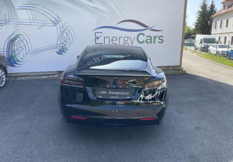 Tesla Model S Plaid YOKE