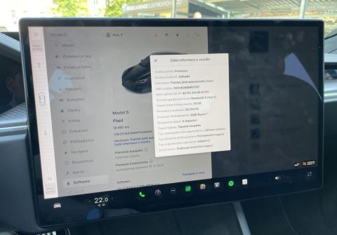 Tesla Model S Plaid YOKE