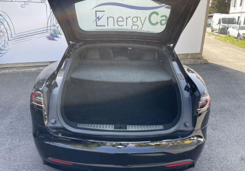 Tesla Model S Plaid YOKE