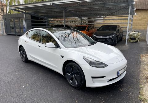 Tesla Model 3 SR PLUS,, 239kW, LFP Baterie