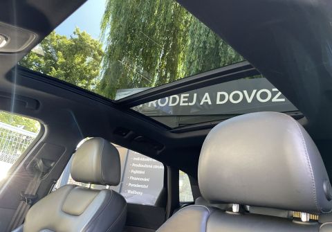 Audi e-tron 55 Quattro  Panorama HUD Tažné