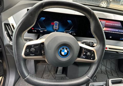 BMW iX xDrive50