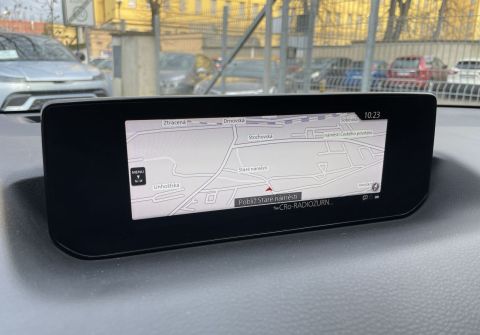 Mazda MX-30 e-Skyactiv / HUD