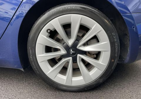 Tesla Model 3 239kW, Standart Range Plus LFP