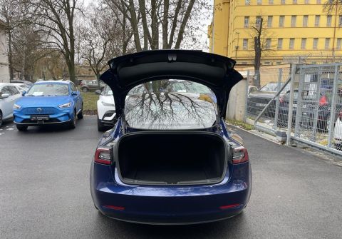Tesla Model 3 239kW, Standart Range Plus LFP
