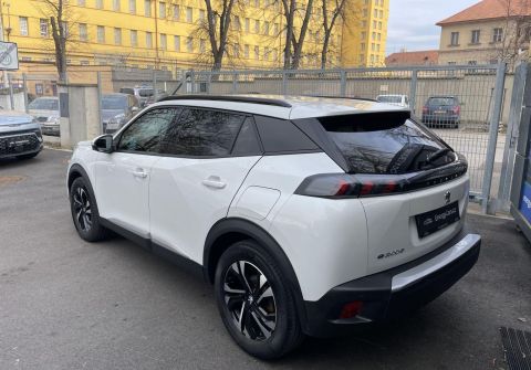 Peugeot 2008 e-2008 Allure, 100kW