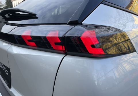 Peugeot 2008 e-2008 Allure, 100kW
