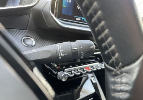 Peugeot 2008 e-2008 Allure, 100kW