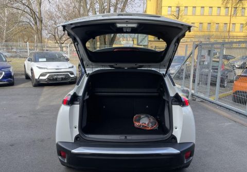 Peugeot 2008 e-2008 Allure, 100kW