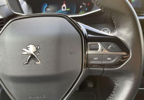 Peugeot 2008 e-2008 Allure, 100kW
