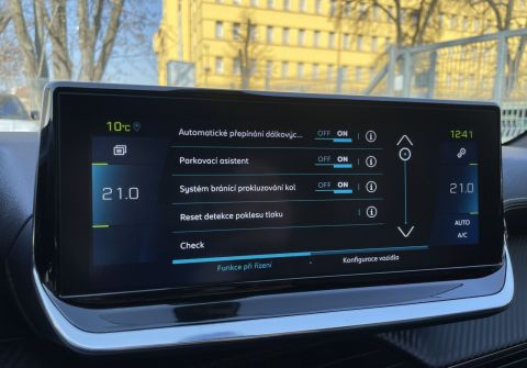 Peugeot 208 e-208 GT, 100kW, 95% SoH