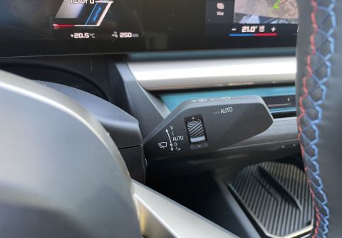 BMW i5 M60 B&W Panorama HUD