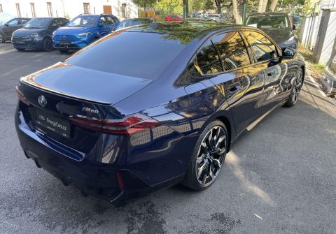 BMW i5 M60 B&W Panorama HUD