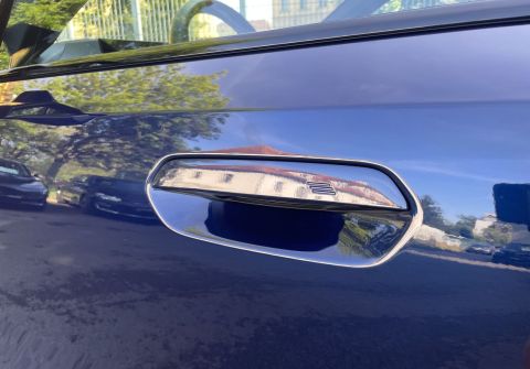 BMW i5 M60 B&W Panorama HUD