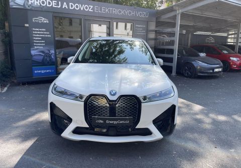 BMW iX xDrive40 H&K 360 Kamera