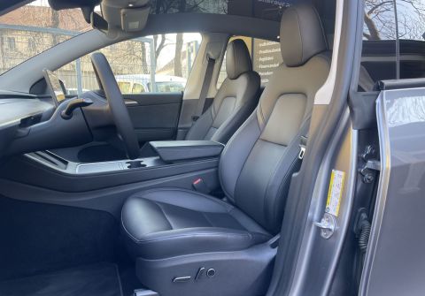 Tesla Model Y Long Range 4WD, 75kWh, ČR, PPF