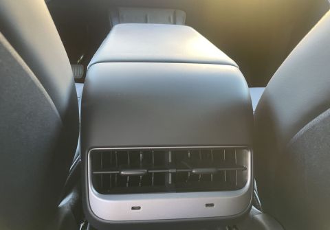 Tesla Model Y Long Range 4WD, 75kWh, ČR, PPF
