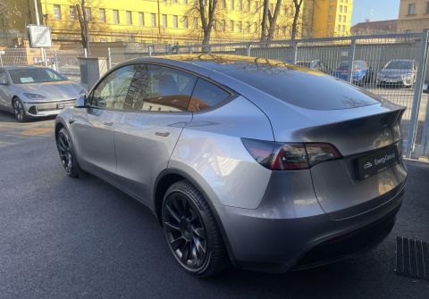 Tesla Model Y Long Range 4WD, 75kWh, ČR, PPF