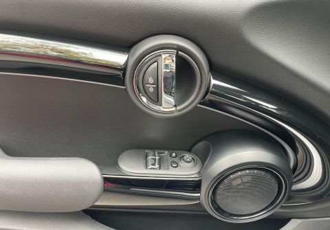 Mini Cooper SE 135 kW H/K Panorama HUD