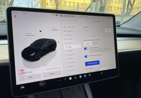 Tesla Model Y Performance, ČR, Enhanced AP