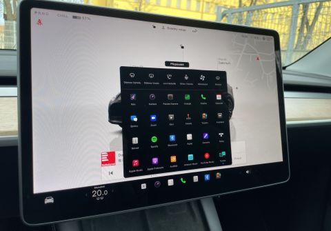 Tesla Model Y Performance, ČR, Enhanced AP