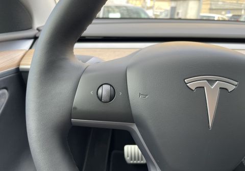 Tesla Model Y Performance, ČR, Enhanced AP