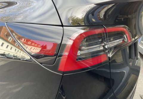 Tesla Model Y Performance, ČR, Enhanced AP