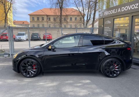 Tesla Model Y Performance, ČR, Enhanced AP