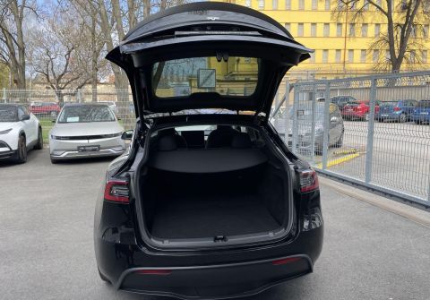 Tesla Model Y Performance, ČR, Enhanced AP