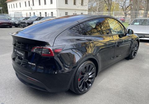 Tesla Model Y Performance, ČR, Enhanced AP