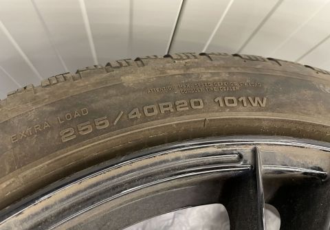 Tesla Model Y Performance, ČR, Enhanced AP