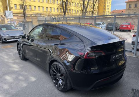 Tesla Model Y Performance, ČR, Enhanced AP
