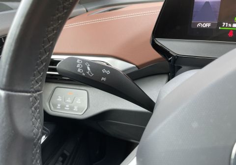 Volkswagen ID.4 PRO Performance 77 kWh/ Tažné