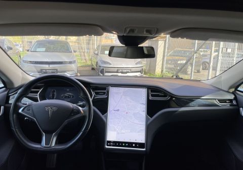 Tesla Model S S 85 / Free charging