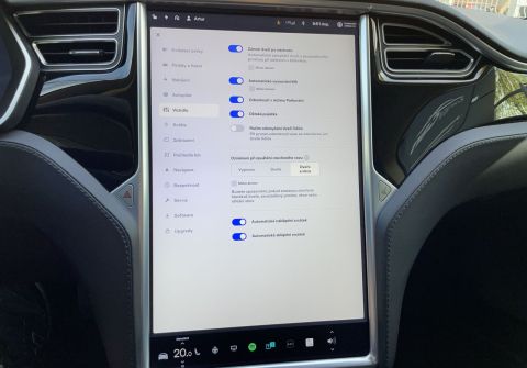 Tesla Model S S 85 / Free charging