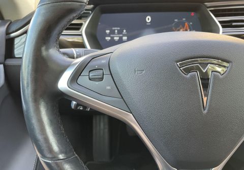 Tesla Model S S 85 / Free charging