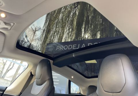 Tesla Model S S 85 / Free charging