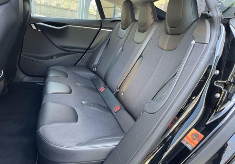 Tesla Model S S 85 / Free charging