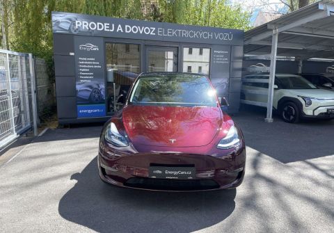Tesla Model Y LR 4WD Vozidlo v přípravě