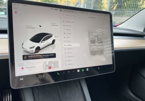 Tesla Model 3 Performance