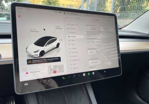 Tesla Model 3 Performance