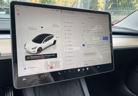 Tesla Model 3 Performance