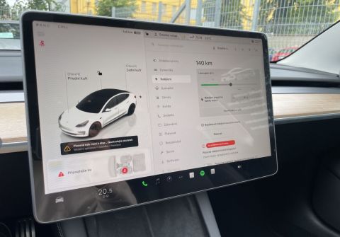 Tesla Model 3 Performance