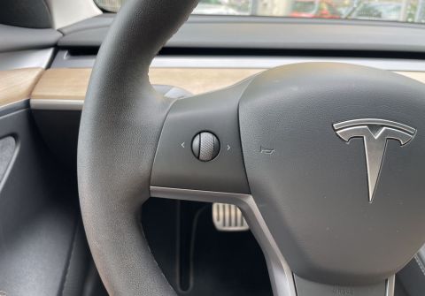 Tesla Model 3 Performance