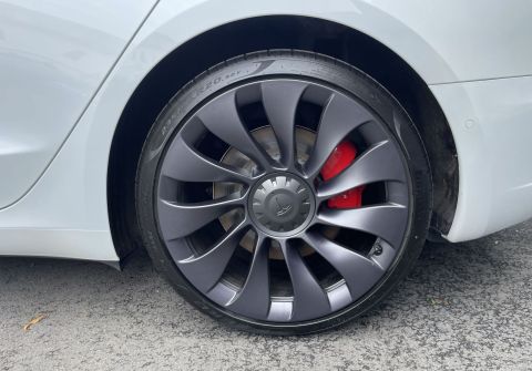 Tesla Model 3 Performance